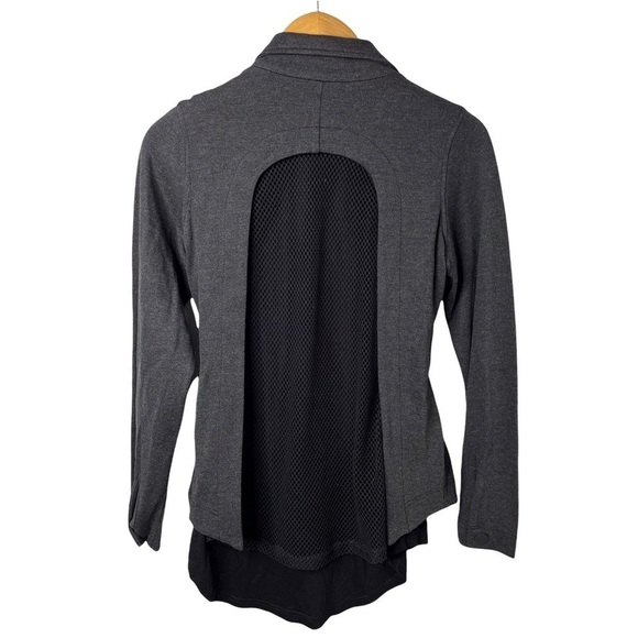 CAbi Mesh Back Full Zipper Belted Jacket Style 3184 Size Large Gray Size XXS - Picture 6 of 12